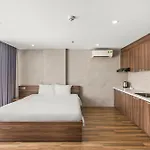 Sea Hotel & Apartment